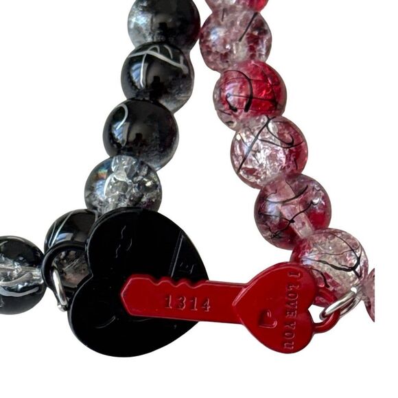 Elegant Red and Black Beaded Bracelet Set - Picture 1 of 5